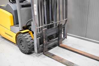 Használt targonca JUNGHEINRICH EFG 216 kn /57654/ ELEKTRO DREIRADFRONTSTAPLER (13072070)