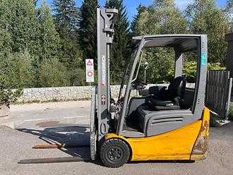 Használt targonca JUNGHEINRICH EFG 216k - 550DZ ELEKTRO DREIRADFRONTSTAPLER (13069151)