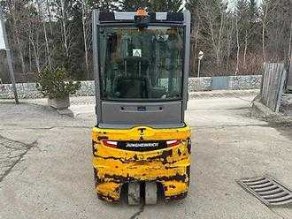 Használt targonca JUNGHEINRICH EFG 220 - 500DZ ELEKTRO DREIRADFRONTSTAPLER (13076941)