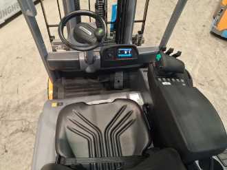 Használt targonca JUNGHEINRICH EFG 220 SP G+E 115-464 DZ ELEKTRO VIERRADFRONTSTAPLER (13076394)