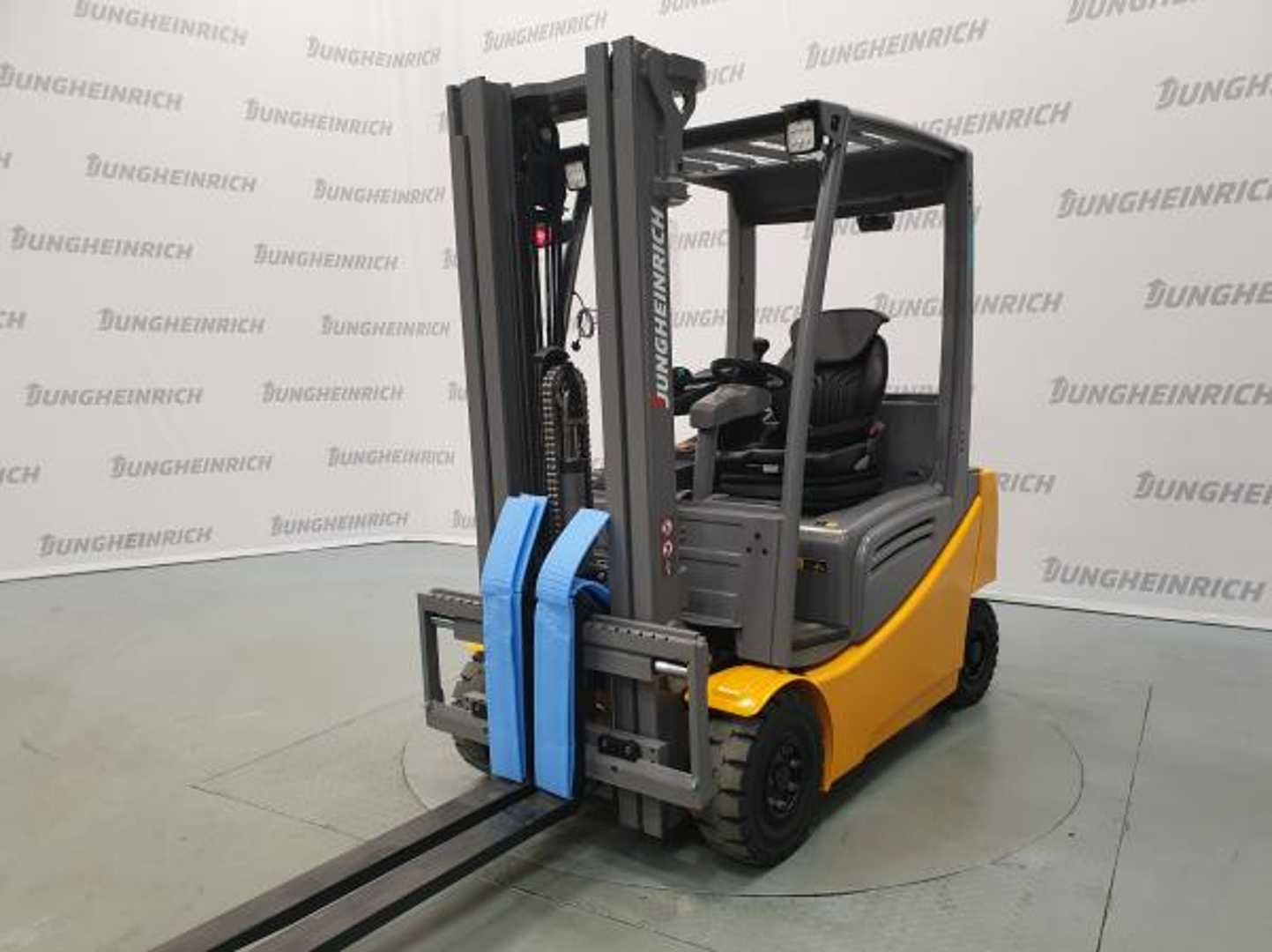 Használt targonca JUNGHEINRICH EFG 316 SP GE 115-440 DZ ELEKTRO VIERRADFRONTSTAPLER (13015664)