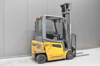 Használt targonca JUNGHEINRICH EFG 316 k /58569/ ELEKTRO VIERRADFRONTSTAPLER (13064976)