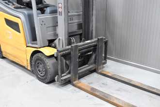 Használt targonca JUNGHEINRICH EFG 316 k /58570/ ELEKTRO VIERRADFRONTSTAPLER (13064977)