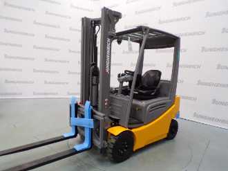 Használt targonca JUNGHEINRICH EFG 316k SP GE 115-318 ZZ ELEKTRO VIERRADFRONTSTAPLER (13041529) backdrop