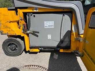 Használt targonca JUNGHEINRICH EFG 320 - 500DZ ELEKTRO VIERRADFRONTSTAPLER (13038902)