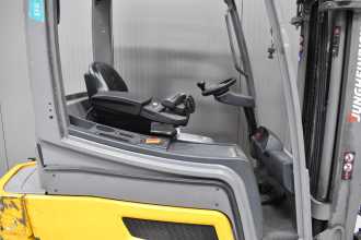 Használt targonca JUNGHEINRICH EFG 320 /58915/ ELEKTRO VIERRADFRONTSTAPLER (13069528)