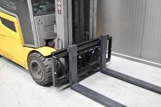 Használt targonca JUNGHEINRICH EFG 320 /58985/ ELEKTRO VIERRADFRONTSTAPLER (13071179)