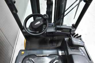 Használt targonca JUNGHEINRICH EFG 320 /58987/ ELEKTRO VIERRADFRONTSTAPLER (13070401)