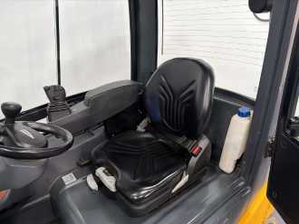 Használt targonca JUNGHEINRICH EFG 320 ELEKTRO VIERRADFRONTSTAPLER (13076301)