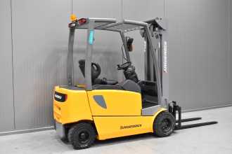 Használt targonca JUNGHEINRICH EFG 320 N /57426/ ELEKTRO VIERRADFRONTSTAPLER (13064237)