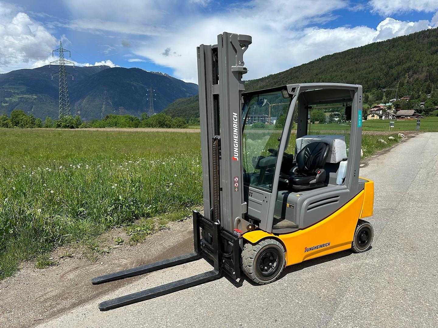 Használt targonca JUNGHEINRICH EFG 320 - NEU * NEW ELEKTRO VIERRADFRONTSTAPLER (13067265)
