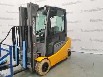 Használt targonca JUNGHEINRICH EFG 320 SP GE 115-425 DZ ELEKTRO VIERRADFRONTSTAPLER (13061484) backdrop