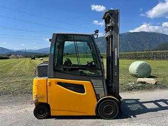 Használt targonca JUNGHEINRICH EFG 425 - 430ZT ELEKTRO VIERRADFRONTSTAPLER (13055797)