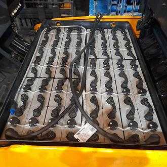 Használt targonca JUNGHEINRICH EFG 425 Ks ELEKTRO VIERRADFRONTSTAPLER (13048228)