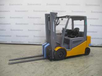 Használt targonca JUNGHEINRICH EFG 425 MP G+ZVG 160-310 ZZ ELEKTRO VIERRADFRONTSTAPLER (13076143) backdrop