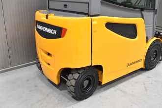 Használt targonca JUNGHEINRICH EFG 425 k /55900/ ELEKTRO VIERRADFRONTSTAPLER (12981666)