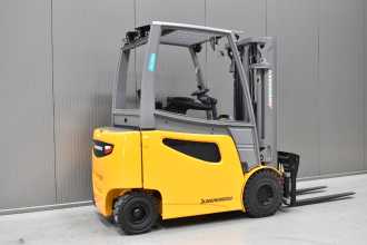 Használt targonca JUNGHEINRICH EFG 425 k /56731/ ELEKTRO VIERRADFRONTSTAPLER (13029657)