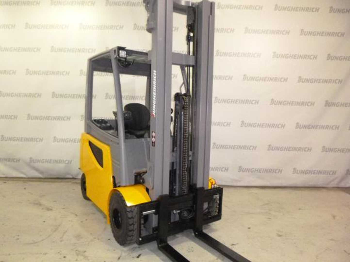Használt targonca JUNGHEINRICH EFG 425k GE115-600DZ ELEKTRO VIERRADFRONTSTAPLER (13044186)