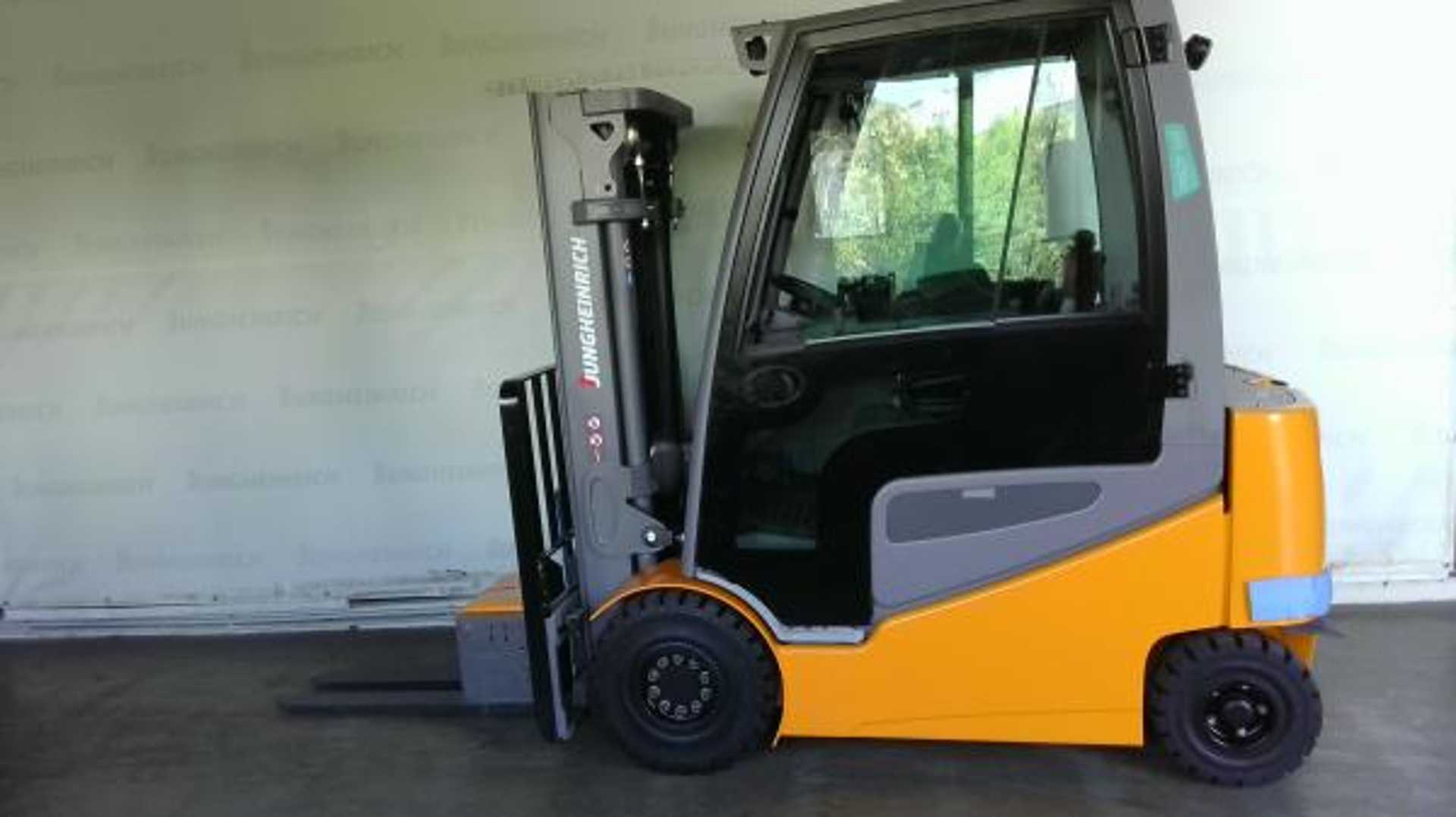 Használt targonca JUNGHEINRICH EFG 425ks SP GE 115-440 DZ ELEKTRO VIERRADFRONTSTAPLER (13064218)