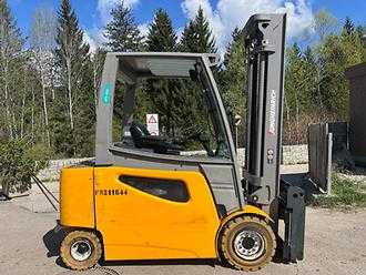 Használt targonca JUNGHEINRICH EFG 430 - 400ZT ELEKTRO VIERRADFRONTSTAPLER (13037238)