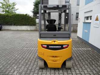 Használt targonca JUNGHEINRICH EFG 430k - weiße Reifen - Freihub ELEKTRO VIERRADFRONTSTAPLER (12886506)