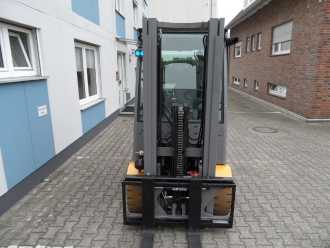 Használt targonca JUNGHEINRICH EFG 430k - weiße Reifen - wenig Stunden ELEKTRO VIERRADFRONTSTAPLER (12865557)