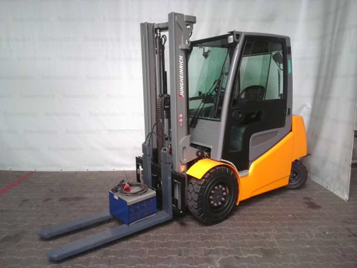 Használt targonca JUNGHEINRICH EFG 535k SP GE+T 130-330 ZZ ELEKTRO VIERRADFRONTSTAPLER (13022189)