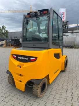 Használt targonca JUNGHEINRICH EFG 550 Baujahr 2017/ Stunden 3918 HH 4850 ELEKTRO VIERRADFRONTSTAPLER (13065440)