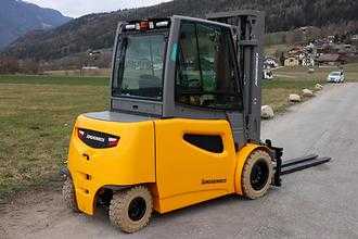 Használt targonca JUNGHEINRICH EFG 550 ELEKTRO VIERRADFRONTSTAPLER (13071439)