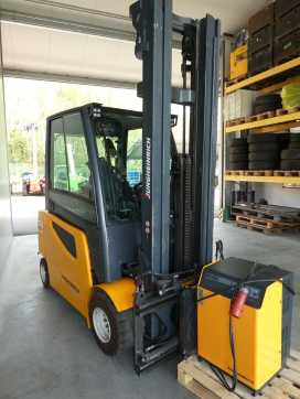 Használt targonca JUNGHEINRICH EFG S 30- 650 DZ ELEKTRO VIERRADFRONTSTAPLER (13076070)