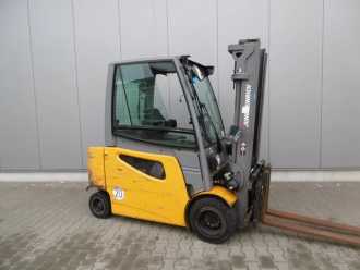 Használt targonca JUNGHEINRICH EFG S 30sG180-330ZT ELEKTRO VIERRADFRONTSTAPLER (12764235)