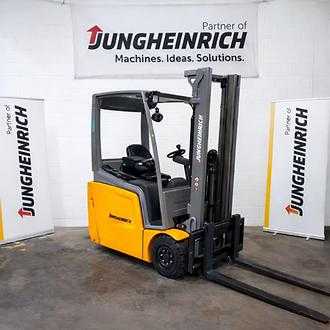 Használt targonca JUNGHEINRICH EFG216k ELEKTRO DREIRADFRONTSTAPLER (13045715) backdrop