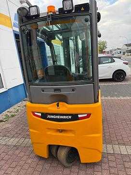 Használt targonca JUNGHEINRICH EFG216k ELEKTRO DREIRADFRONTSTAPLER (13066413)