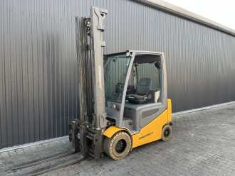 Használt targonca JUNGHEINRICH EFG430k ELEKTRO VIERRADFRONTSTAPLER (13073446) backdrop