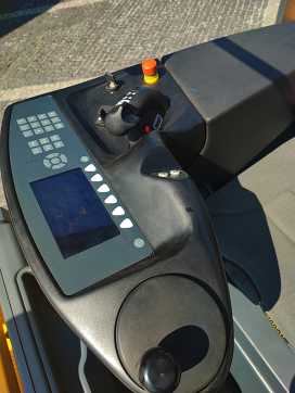 Használt targonca JUNGHEINRICH EFX 413 ELEKTRO HOCHREGALSCHMALGANGSTAPLER (13051173)