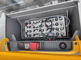 Használt targonca JUNGHEINRICH EJC 214 Baujahr 2016/ Triplex 5,35M/ Stunden 3319 ELEKTRO HOCHHUBWAGENDEICHSEL (13074502)