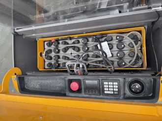 Használt targonca JUNGHEINRICH EJC 214 Baujahr 2021 / Triplex 4,7M/ NEUWERTIG ELEKTRO HOCHHUBWAGENDEICHSEL (13074501)