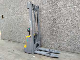 Használt targonca JUNGHEINRICH EJC112 ELEKTRO HOCHHUBWAGENDEICHSEL (13067382)