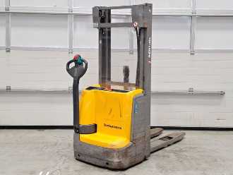 Használt targonca JUNGHEINRICH EJC112 ELEKTRO SCHUBMASTSTAPLER (12949816)