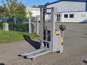 Használt targonca JUNGHEINRICH EJC214 ELEKTRO HOCHHUBWAGENDEICHSEL (13072159)