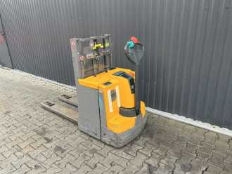 Használt targonca JUNGHEINRICH EJD220 ELEKTRO HOCHHUBWAGENDEICHSEL (13073624)