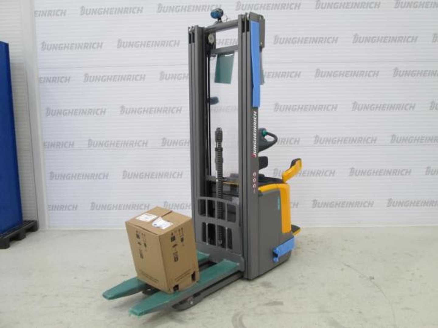 Használt targonca JUNGHEINRICH ERC 214 G 115-600 DZ ELEKTRO HOCHHUBWAGENFAHRERSTAND (13006995)
