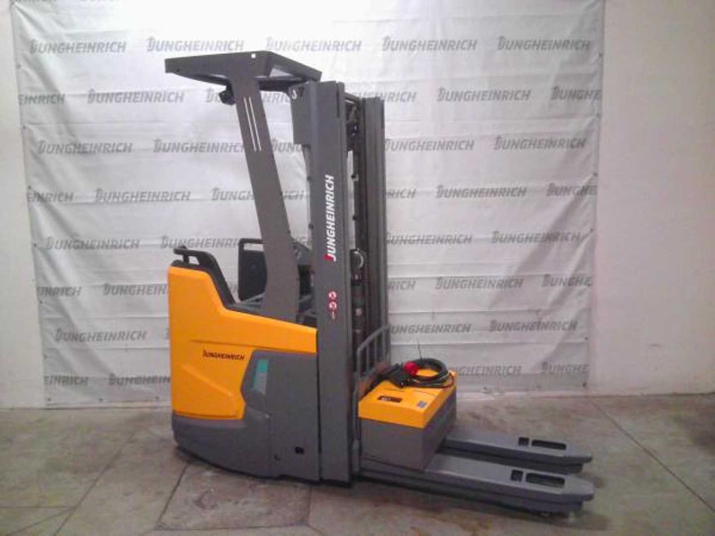 Használt targonca JUNGHEINRICH ERC 214zi Li-Ion FP 115-469DZ ELEKTRO HOCHHUBWAGENFAHRERSTAND (13072925)