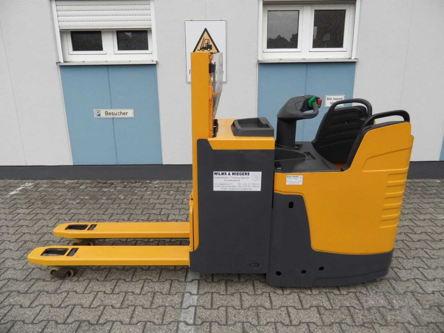 Használt targonca JUNGHEINRICH ERD 220 - 2 Meter Hubhöhe - feste Plattform ELEKTRO HOCHHUBWAGENDEICHSEL (13064901)