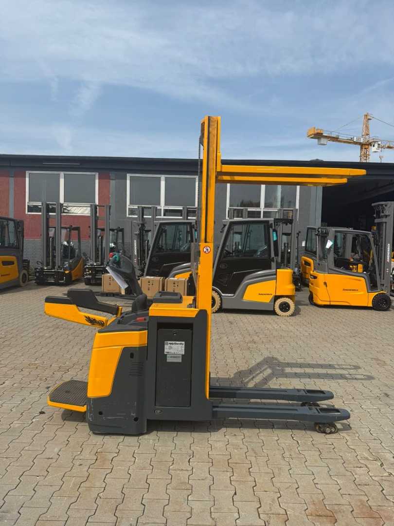 Használt targonca JUNGHEINRICH ERD 220 Baujahr 2015/HH 2100/Akku 2017 ELEKTRO HOCHHUBWAGENDEICHSEL (13011690)