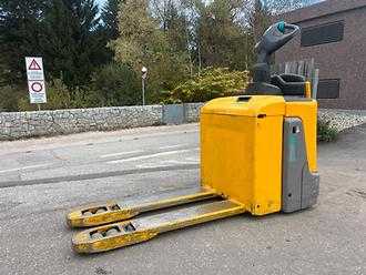 Használt targonca JUNGHEINRICH ERE 120 ELEKTRO NIEDERHUBWAGENFAHRERSTAND (13073709)