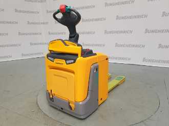Használt targonca JUNGHEINRICH ERE 120 Li KP 115-54 ELEKTRO NIEDERHUBWAGENFAHRERSTAND (13061180) backdrop