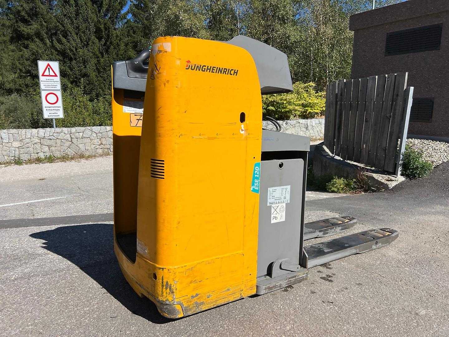 Használt targonca JUNGHEINRICH ESE 120 ELEKTRO NIEDERHUBWAGENFAHRERSITZ (13069119)