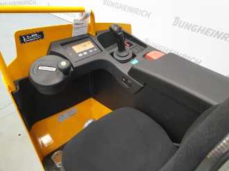 Használt targonca JUNGHEINRICH ESE 220 115-54 ELEKTRO NIEDERHUBWAGENFAHRERSITZ (13029814)