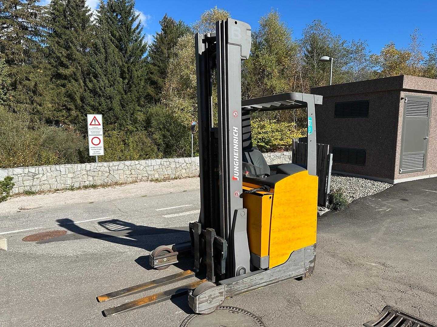 Használt targonca JUNGHEINRICH ETV 214 - 710DZ ELEKTRO SCHUBMASTSTAPLER (13073135)